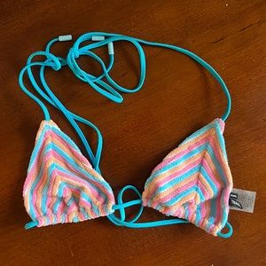 worn once triangl top